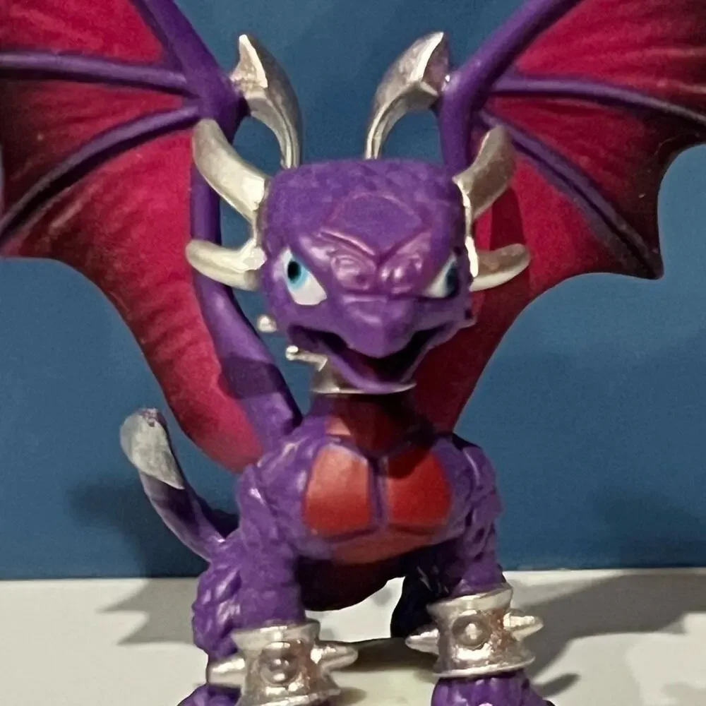 Skylanders Cynder Figure - Skylanders Gaints - Series 2